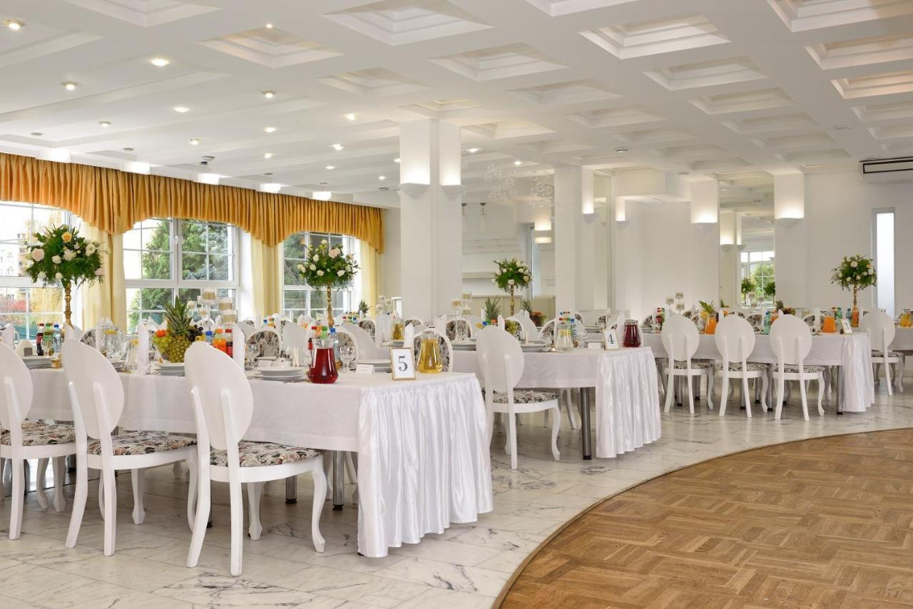 Hotel Agat Piotrków Trybunalski Eksteriør bilde