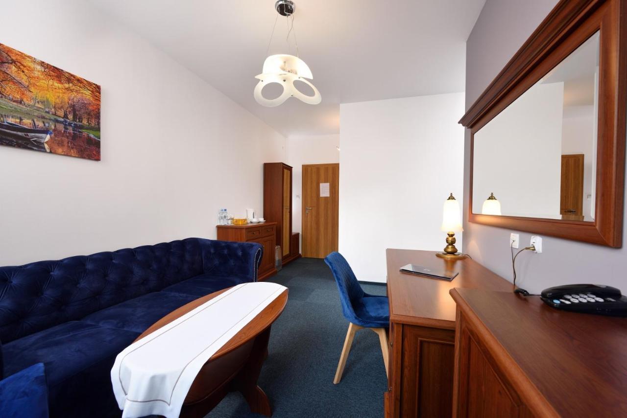 Hotel Agat Piotrków Trybunalski Eksteriør bilde